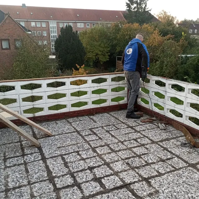 Terrasse reinigen: Jan Kuß Hausmeisterservice Brunsbüttel